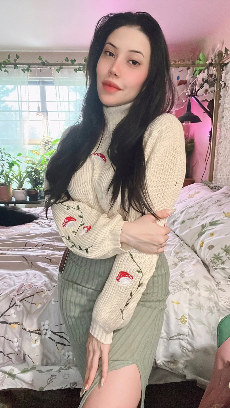 Huge collection of porn photos Amateur Asian Brunette by Felicia Vox’s (@feliciavox)