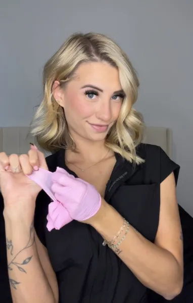 medical-gloves