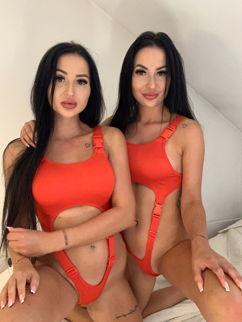 Huge collection of porn photos Brunette Lesbians Pussy Lips by The Blake Twins’s (@TheBlakeTwins)