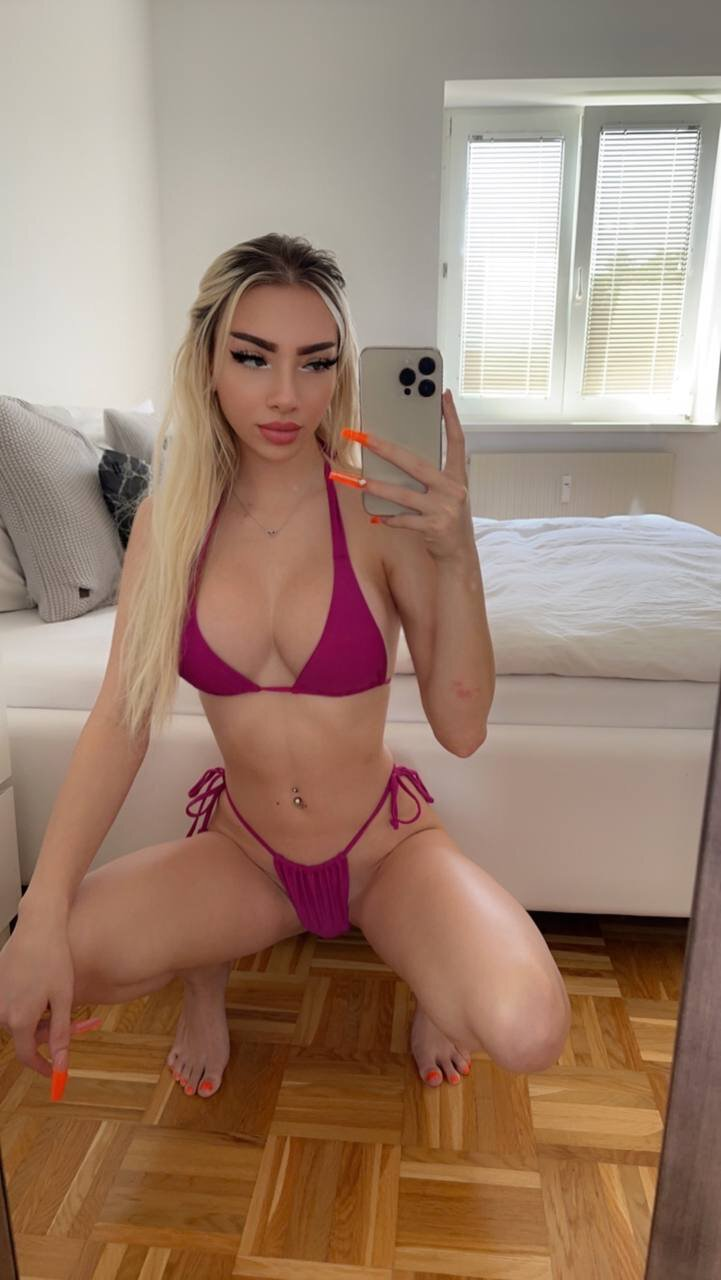 Huge collection of porn photos Big Tits Petite Selfie by Daisy🍒’s (@daiisyyxoxo)