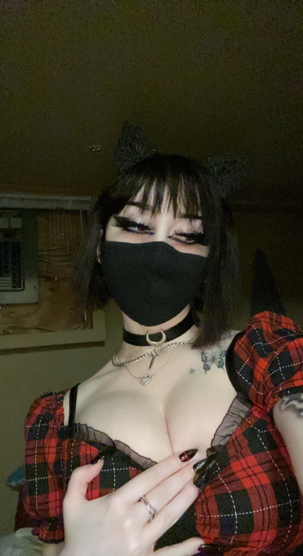 Huge collection of porn photos Big Tits Brunette Eye Contact Makeup by Leaked OnlyFans’s (@Leaked-OnlyFans)
