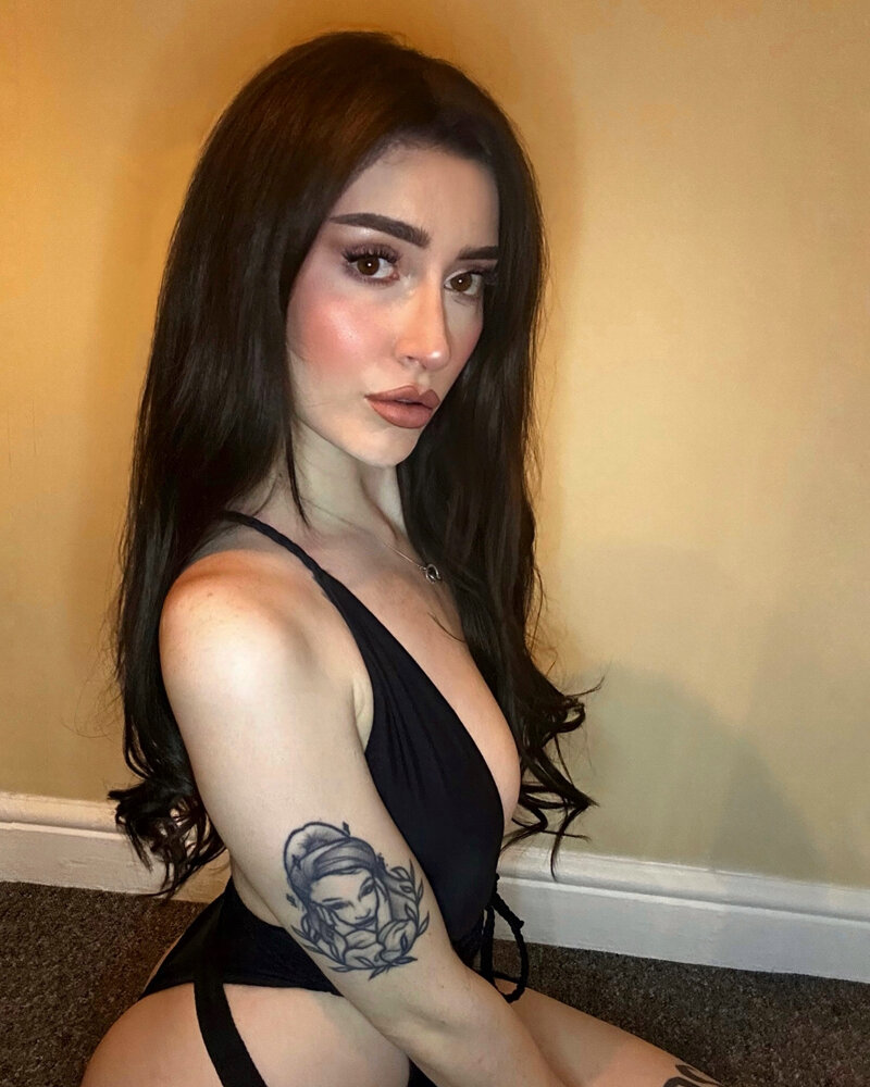 Huge collection of porn photos Amateur Big Tits Bubble Butt by Hope 🖤’s (@y0urbrok3nwing5)