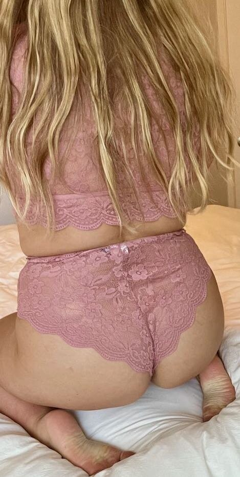 Huge collection of porn photos Ass Amateur Big Ass by Livvy Harper’s (@livvyharper)
